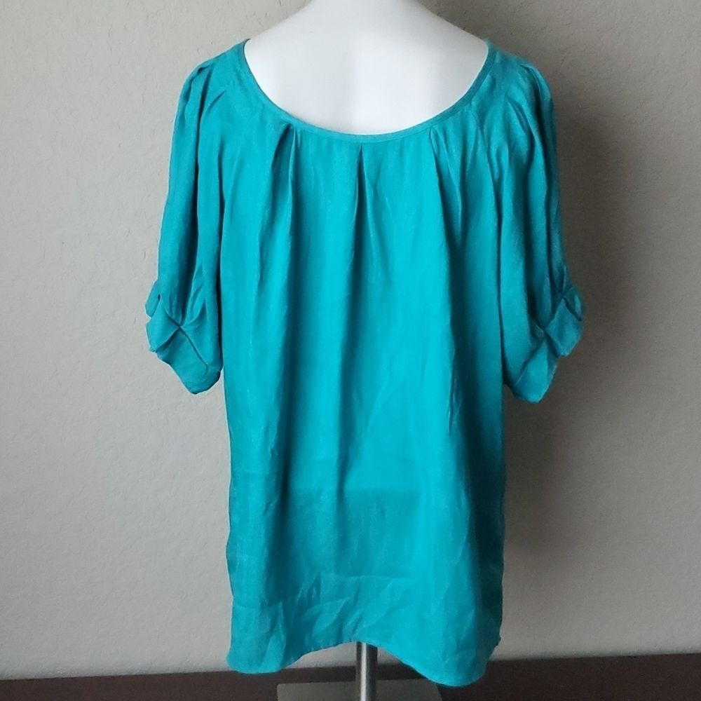 Express Teal Silk-Look Blouse Size Medium Pleated Keyhole Puff Sleeve Top - Picture 4 of 9